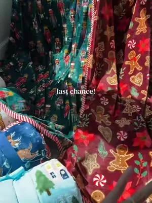 last chance to grab these designs before they’re gone for good #christmasblanket #christmasgift #christmasshopping #christmaspresents #christmasinjuly 