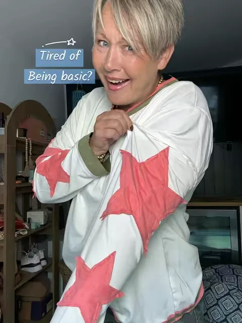⭐️ This long sleeve t shirt with the star patches is giving those FP vibes without the price 🏷️  True to size for on oversized fit! 5’ 7” 180ish lbs 36B  Size 12 Wearing my true size Large #tiktokshopcreatorpicks #dealsforyoudays #midsizefashion #over50style #longsleevetee