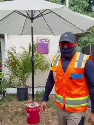 No dejes que el calor arruine cómo hueles 🥵❄️ spray corporal refrescante, spray con mentol, spray para el mal olor, spray corporal de larga duración, aroma a cedro, productos para el calor, esenciales para el trabajo, spray para después del gimnasio, cuidado personal para hombres, sensación refrescante, neutraliza olores, TikTok Shop en español, productos virales, spray refrescante corporal, frescura todo el día #SprayCorporal #CuidadoPersonal #TikTokShop #Frescura #EsencialesDeVerano 
