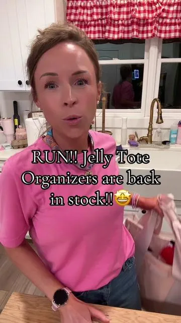 Organizers are back in stock!! Go grab yours!!🩷🤩 #casematejellytote #jellytoteorganizer #bagorganizer #summerbags #jellytotebag 