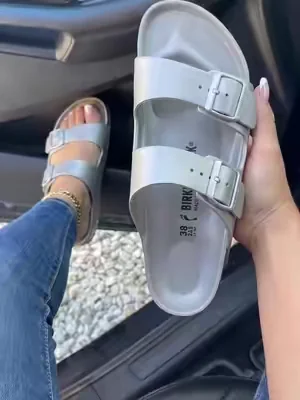 The product is in the cart, my dear friends. #sandals #womensandals #sandal #sandalseason #sandalsforwomen 