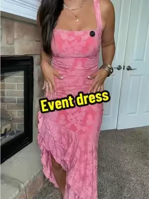 Hands down the most comfortable event dress! @Boriflors #dress #eventdress #weddingguestdress #ruffledress #summerdress 