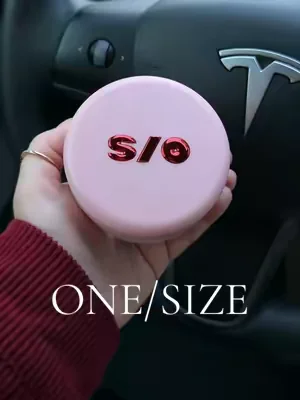Girls, run! 🐆 ONE/SIZE powder is on a huge sale right now! 😮💖 #onesizebeauty #settingpowder #blurringpowder #dealsforyoudays #onesizepowder 