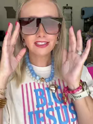A pair of sunglasses to make every outfit cuter 🤌🤩 #sunglasses #quay 