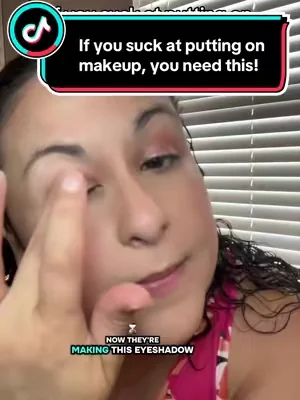 If you suck at putting on makeup, you need this! @SACHEU Beauty US #eyeshadow #makeuphacks #eyeshadowlook #sacheubeauty 