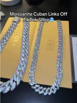 #moissanite #cubanlink #cubanlinkchain #moissanitejewelry #moissanitevsdiamond 