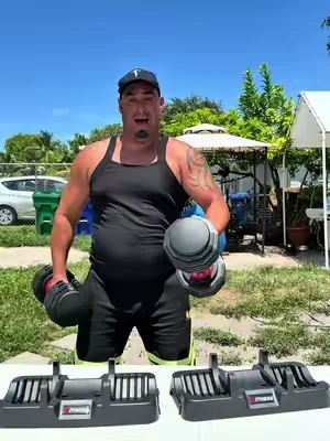 💪🏋️‍♂️ ¡Entrena como un profesional desde casa! Las mancuernas ajustables Bearbro te permiten cambiar de peso en solo 1 segundo, ahorrando espacio y reemplazando múltiples juegos de pesas. Perfectas para fortalecer brazos, pecho, espalda y piernas. Ideal para hombres y mujeres que buscan resultados sin salir de casa. 🔥#DealsForYouDays #SummerWins #TikTokShopDealsforYouDays #SuperBrandDay #Bearbro 55lb/80lb Adjustable D