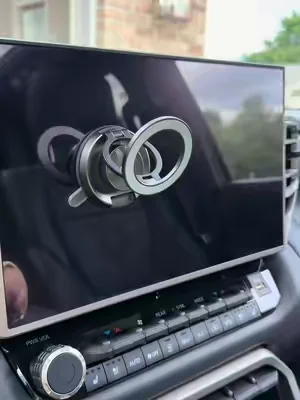 Move it anywhere. 🤳📲 #phonemount #phoneholder #phoneaccessories #carphoneholder #lisen 