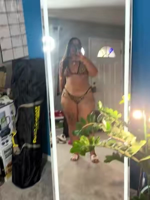 Giving hot lady 💃🏽 #plussizefashion #womensfashion #bikini #womensswimwear 