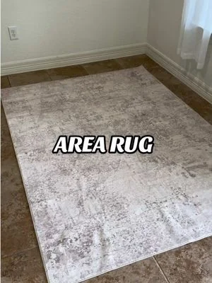 The difference adding a rug makes 🤩👏🏼✨ #arearug #diningroomrug #homedecor #dealsforyoudays #tiktokshopcreatorpicks 