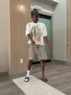 7655826602063908109