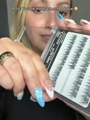 I wasn’t kidding… these are probably the easiest lashes I’ve ever worn. 🤯 No messy glue. No magnetic liner. I literally grabbed them with my fingers, pressed them onto my lash line, and they were on in seconds. If you’ve been scared to try false lashes, start here. #tiktokshopcreatorpicks #dealsforyoudays #selfadhesivelashes #nogluelashes #easybeautyhacks 