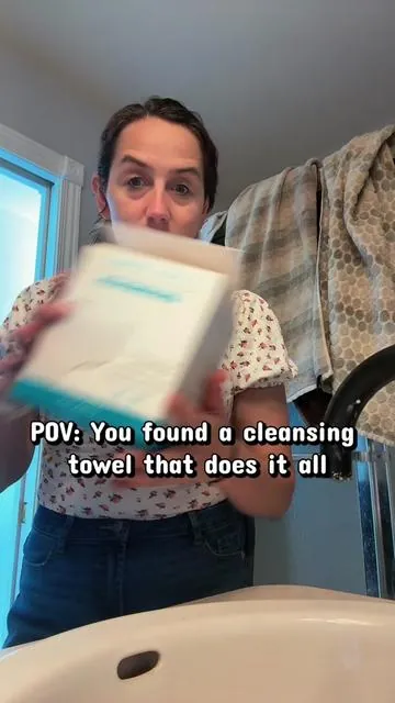 If you’re still drying your face with the same towel you use for your hands and body, this is your sign to switch. ✨ I’ve been using Clean Towels Blemish Control, and I love having a fresh, clean towel every time I wash my face. It’s a simple swap that helps keep my skincare routine more hygienic and leaves me feeling like I’m giving my skin the best chance to thrive. Sometimes the smallest habits make the biggest difference. 🤍 @Clean Skin Club  #cleanskinclub #CleanTowels #healthyskin #SkincareRoutine #selfcareroutine 