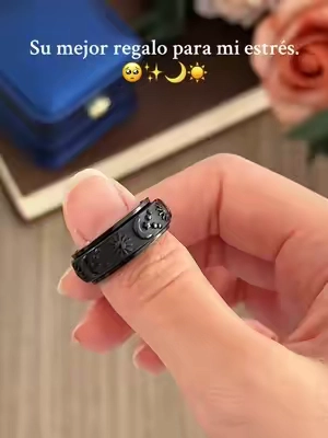 Giro el anillo de mi novio cuando estoy nerviosa.#sunandmoon #ring #lovegift #anxietyrelief #jewelry  d