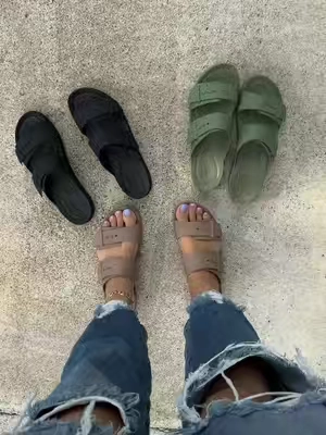 @Crocs #crocs #crocssandals #sandal #dealsforyoudays #crocssuperbrandday 