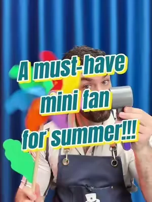 This one-button ice compress fan is exactly what you need to survive the hot summer. #MAGICJOHN #foryoupage❤️❤️ #losangeles #tiktokmademebuyit #handheldfan 