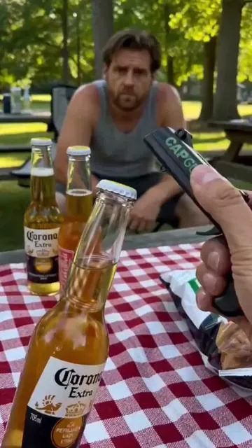 Holy shit, who’s the genius that invented this #opener #bottleopener #toygun #giftguide #beer 