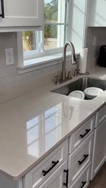 ¿Cansado del desorden en tu cocina? 😩 Descubre la solución perfecta: nuestro Secaplatos de 2 niveles. Con un diseño inteligente y escurridor integrado, mantiene tu encimera seca y organizada. Es desmontable y plegable, ideal para cualquier espacio. ¡Optimiza tu cocina hoy mismo! Toca para comprar. #SecaplatosDoble #OrganizadorDeCocina #DealsForYouDays #AIGC #Moras