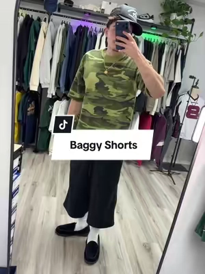 @ShakaWear #dealsforyoudays #fashiontok #baggyshorts 