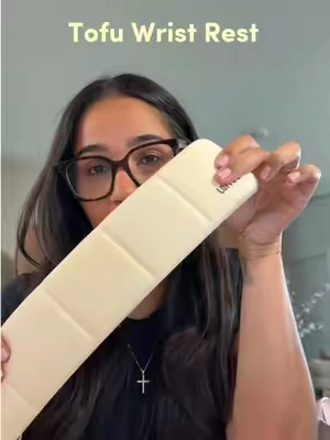 The wrist rest I never knew I needed 🤩 @LOFREE Official 