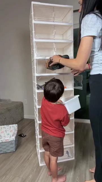 Esta zapatera ayuda a mantener los zapatos organizados, protegidos del polvo y siempre al alcance.  #Zapatera #OrganizadorDeZapatos #OrganizaciónDelHogar #OrganizarLaCasa#dealsforyoudays  