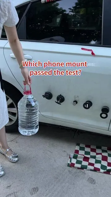 Finding the best mobile phone holders for you!#cartips #cars #drivingtips #driving #cartiktok 