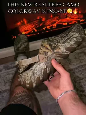 The new Realtree camo colorway is selling fast for a reason. 🔥🌲 One of the cleanest Crocs releases yet—lightweight, incredibly comfortable, breathable, and built with the signature dynamic sole for all-day comfort. Clip those coupons for extra savings, enjoy free shipping and free returns, and size down one full size for the perfect fit. Check them out for yourself—I’ll leave the link right down here. @Crocs #crocs #clogs #crocsechoro #comfortshoes #TikTokShopFinds 