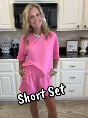 I’m in a small in this cute and comfy set from @Fisoew Clothing Co. #dealsforyoudays #OOTD #matchingset #casualoutfits #set 