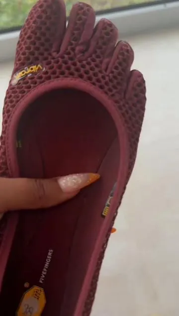 These shoes are crazy comfty !!! Must have !  #tiktokdealsforyoudays #weeklydeals #summerwins #fivefingershoes #dealsforyoudays 