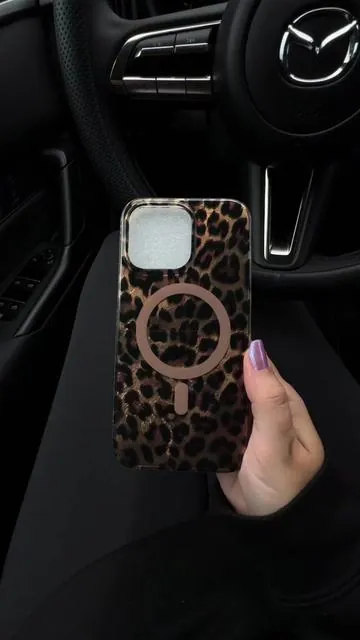 glossy leopard print phone case 🐆 #leopardprint #phonecase #iphonecase #magsafe #glossyphonecase 