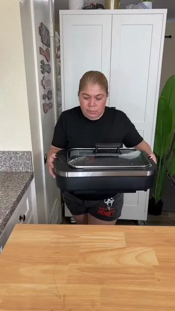 Parrilla eléctrica para asar, carne, pollo, lo que tú quieras asar 🍗🥩🍅🌶️🌽##zeneyrarodriguez