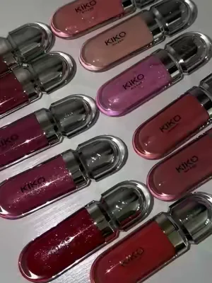 😍#lipglosses #fypシ゚ #viraltiktok #kikomilano 