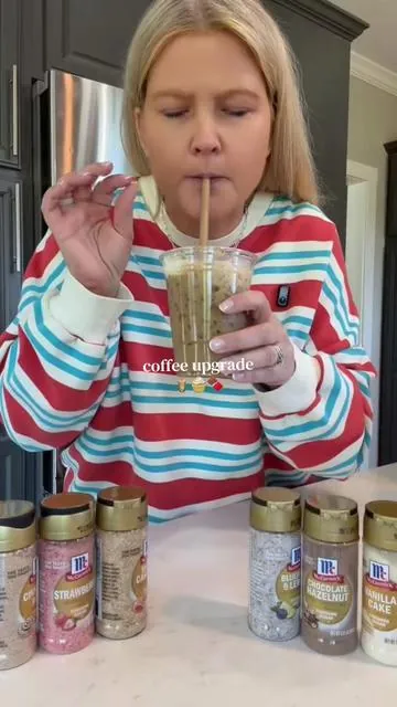 The best way to upgrade your coffee 🧋🧁🍫 #coffeeathome #toppings #coffeetok #icedcoffee #mccormick 
