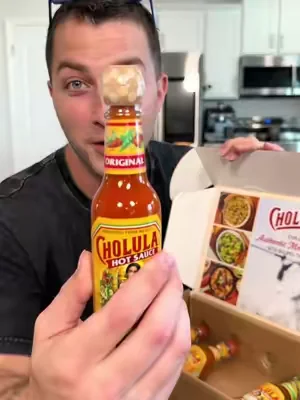 This is chilola limited edition variety pack soccer edition, grab yours before these sell out, this is a limited supply! #hotsauce #cholula #cholulahotsauce 