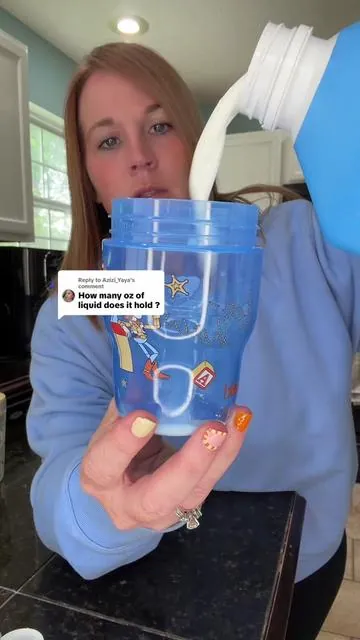 Replying to @Azizi_Yaya Transition toddler from a bottle to a leak proof, soft straw cup 👶 These leak proof cups are the perfect, practical and cute gift for babies and toddlers.  Their moms will love you 🥰 #leakproofcup #toddlercup #zak #babygift #sippycup