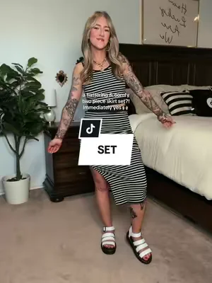 I’m 5’3” 135lbs wearing a medium, if you’re in between sizes, i say size up.  #twopieceset #twopieceoutfit #twopieceskirtset #2pieceset #stripedset 