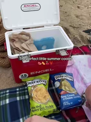 @ENGEL coolers come with us everywhere during the summer #fy #engelcoolers #cooler #summermusthaves #TikTokCreatorSearchInsightsIncentive #summerwins #coolerlunchbag #coolerbagforpicnic #lunchboxreview #coolertravelcase #durablecooler 