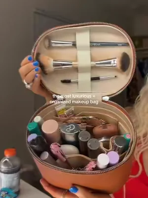 when everything has a home >> ✨🤍 #makeupbag #organization #organizedhome #makeup #storage 