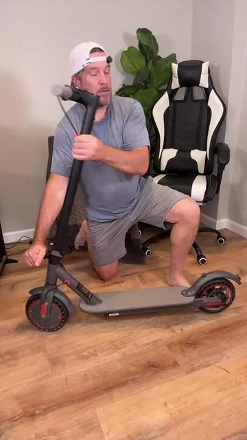 These E scooters are crazy low right now. #escooter #ebikelife #fyp #scooter #electricscooter 