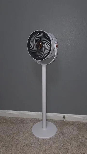 This is a great fan you can move around without havint to worry about a plug! Usb C rechargeable! Feels so nice in that summer heat! #fan #rechargeablefan #roomfan #electricfan #summerheat 