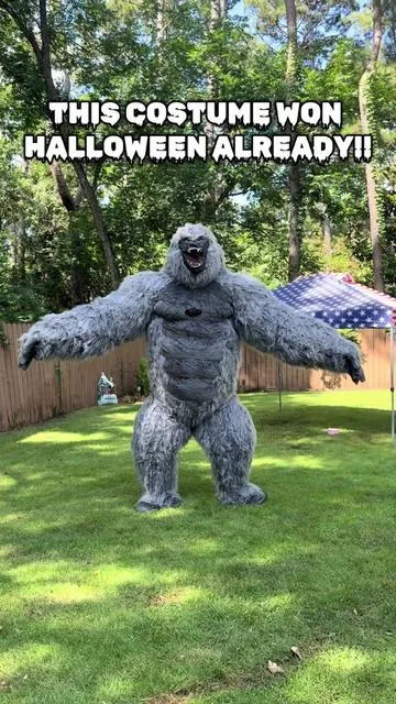 Omg!! These are CRAZY!! 🎃👻💀#trickortreat #halloweencostume #inflatablecostume #halloweencostumes #dealsforyoudays  @Vivid Inflatable Hub 