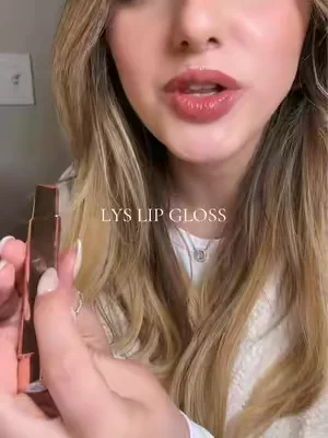LYS lip plumping gloss is soo worth the hype! one of my absolute favorite glosses ✨ #lipplumper #lipgloss #lyslipgloss #summerwins