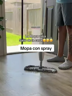 Spray Mop 🧼✨ La forma más rápida de mantener tus pisos limpios sin cargar cubetas. Ideal para madera, laminado, vinilo, cerámica y más. Limpia en minutos y hace que la limpieza diaria sea mucho más fácil. #tiktokshopcreatorpicks #summerwins #summervibes #dealsforyoudays #summeressentials  