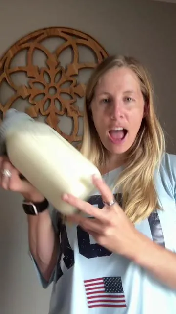 Hydration is the root to breastmilk production. 🗝️Breastmilk is 87-88% water. Make it easier to drink water with She’s Flowing, a lactation support drink mix. I tested it and it works 🙌🏼🍼 #lactation #pumpingmom #breastfeeding #hydrate #momtok @Legendairy Milk 