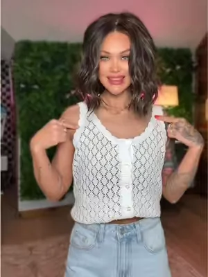 #sweater #sweaterweather #vacationoutfits #summerootd #datenightootd 