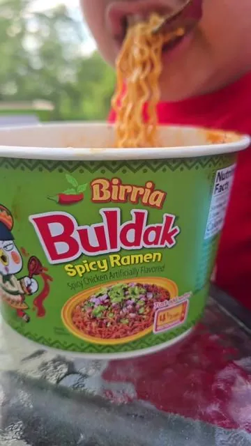 Buldak Korean Spicy Chicken #buldak #buldakramen  #parati  #buldakbirria #ramen 