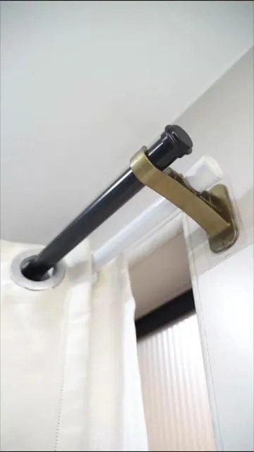 Super strong double-row design, no need to worry about dropping, no drilling required for installation#hook#curtainrodholder#TikTokShopDealsforYouDays #SummerWins #discount