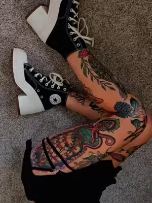 This freaking skirt😍🔥 Seriously obsessed!! Let this be your sign to get the dang skirt and also a leg tattoo😘 Wearing an xs and it fits so good! The waistband is stretchy, has the shorts underneath (one side is more cheeky than the other), 2 pockets and hot af😍😍 Snag it in the orange cart!! *I am 5'2 115lbs*