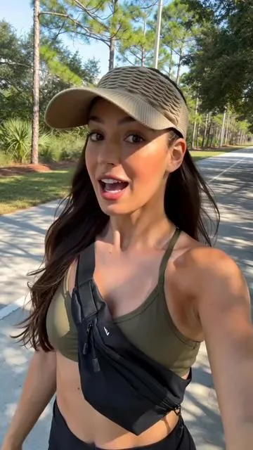 POV:You finally found a sun hat that respects the messy bun ✨#hat #uvprotection #tiktokmademebuyit #tiktokshop #fyp 
