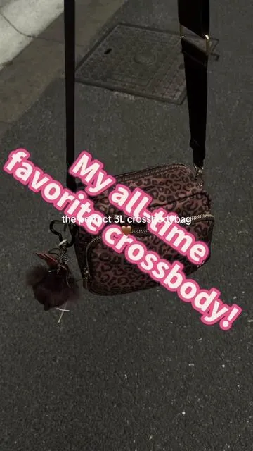 One bag for every outfit🤎#crossbodybag #purse #ootd #tiktokshoprestock #mexsbag 